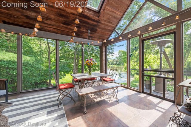 40360 Harmony Lane, Northville Township, MI 48167