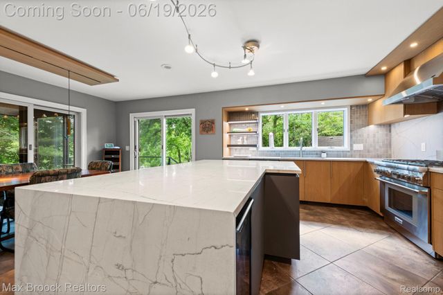 40360 Harmony Lane, Northville Township, MI 48167