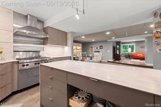 40360 Harmony Lane, Northville Township, MI 48167