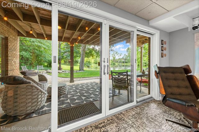 40360 Harmony Lane, Northville Township, MI 48167