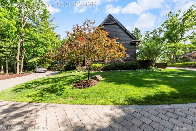 40360 Harmony Lane, Northville Township, MI 48167