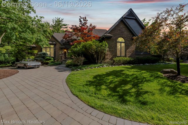 40360 Harmony Lane, Northville Township, MI 48167