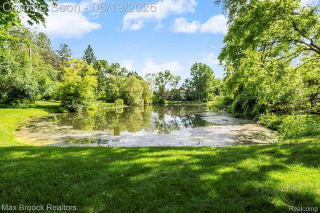 40360 Harmony Lane, Northville Township, MI 48167