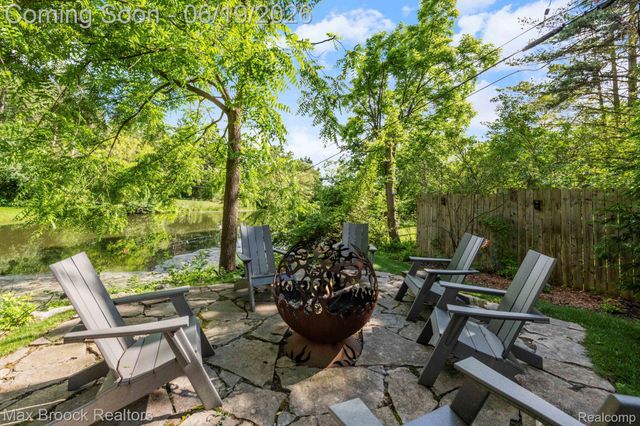 40360 Harmony Lane, Northville Township, MI 48167