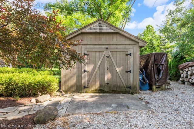 40360 Harmony Lane, Northville Township, MI 48167