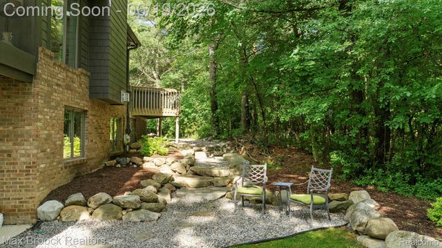 40360 Harmony Lane, Northville Township, MI 48167