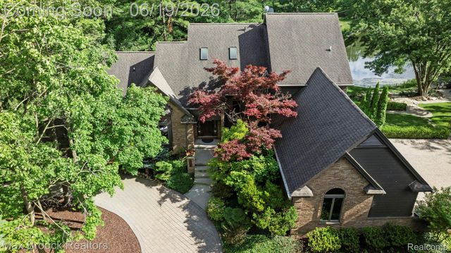 40360 Harmony Lane, Northville Township, MI 48167