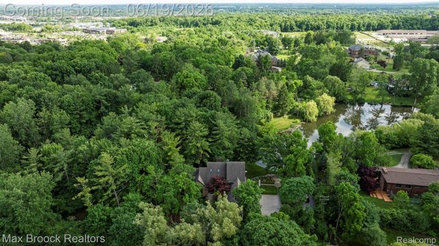 40360 Harmony Lane, Northville Township, MI 48167