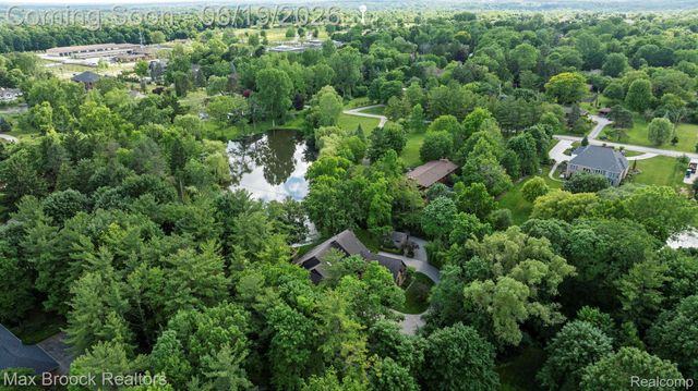 40360 Harmony Lane, Northville Township, MI 48167