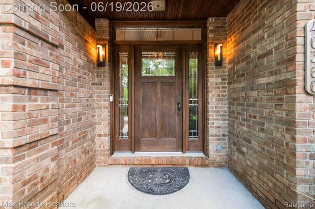 40360 Harmony Lane, Northville Township, MI 48167
