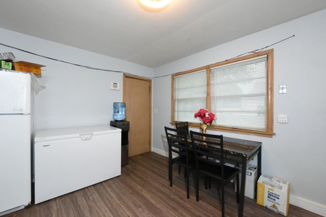 729 Rose Avenue E, Saint Paul, MN 55106