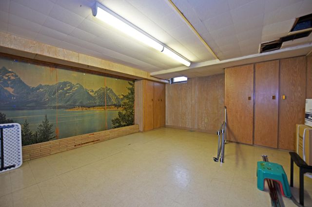 729 Rose Avenue E, Saint Paul, MN 55106