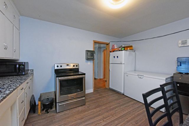 729 Rose Avenue E, Saint Paul, MN 55106