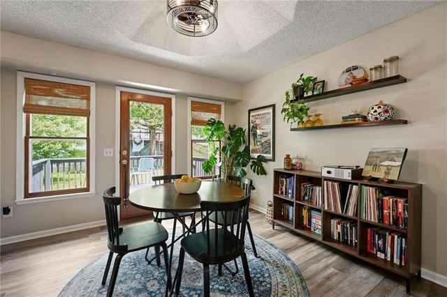 905 Oak Ridge, Kearney, MO 64060