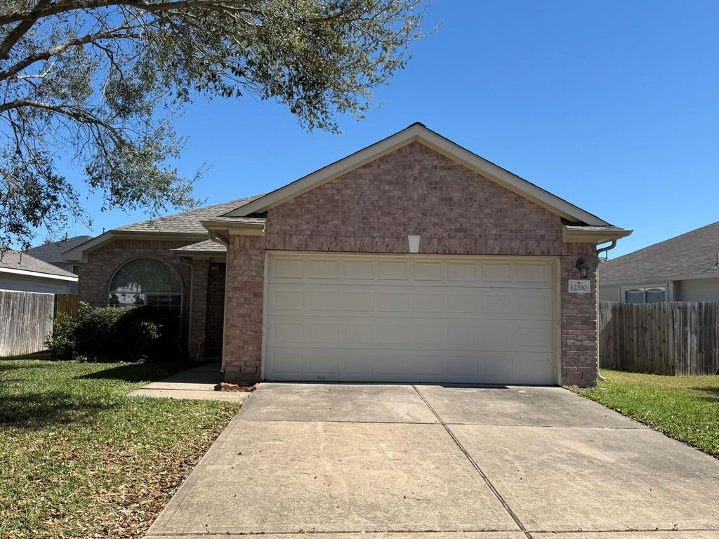 12510 Magnolia Canyon, Houston, TX 77099