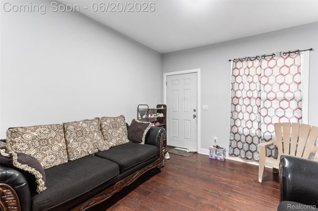 5860 Hazlett Street, Detroit, MI 48210