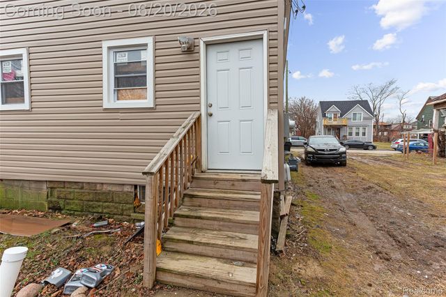 5860 Hazlett Street, Detroit, MI 48210