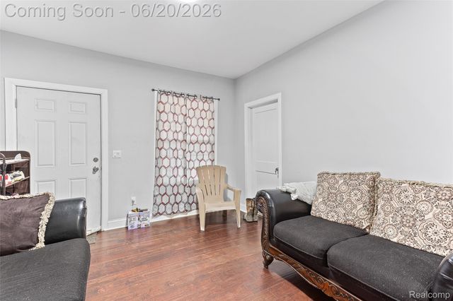 5860 Hazlett Street, Detroit, MI 48210