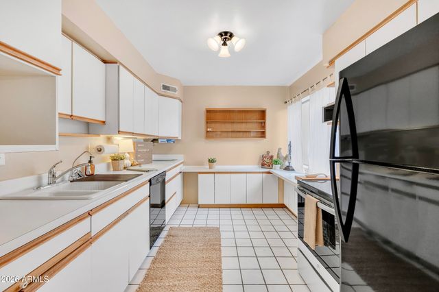 4630 N 68TH Street 248, Scottsdale, AZ 85251