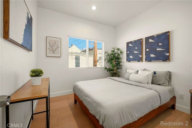 1411 W 7th Street, Santa Ana, CA 92703