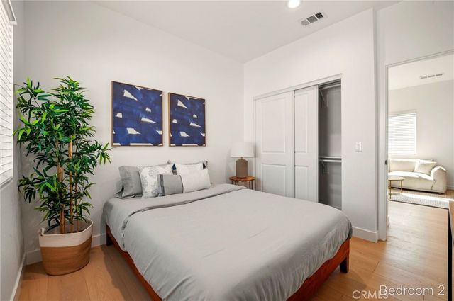 1411 W 7th Street, Santa Ana, CA 92703