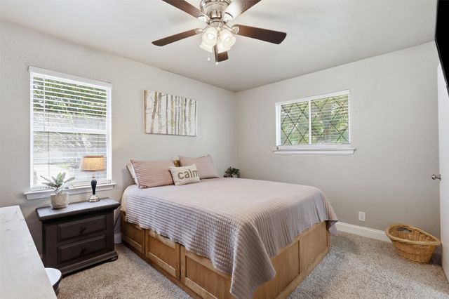 800 Belaire Drive, Burleson, TX 76028