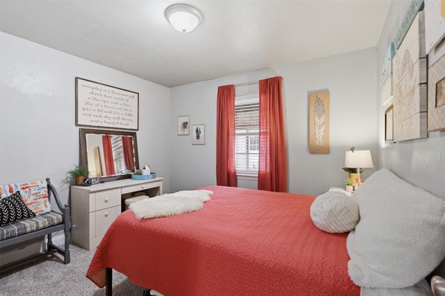 800 Belaire Drive, Burleson, TX 76028