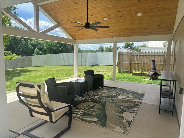 112 Rolling Hills Drive, Center Twp, PA 15061