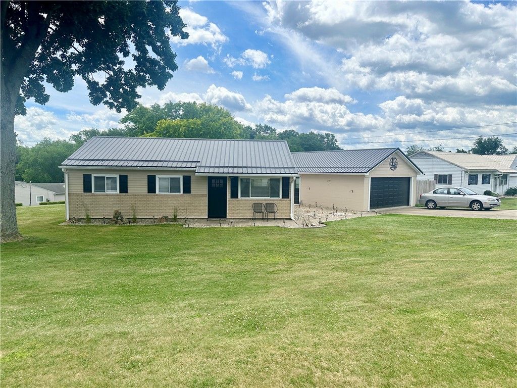 112 Rolling Hills Drive, Center Twp, PA 15061