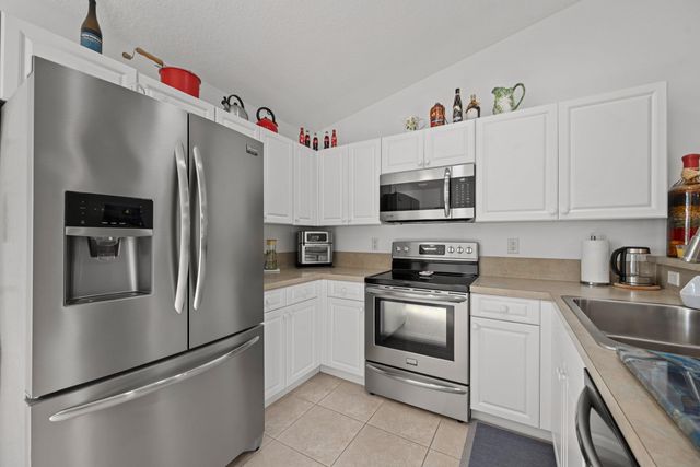 2553 SW Regency Road, Stuart, FL 34997