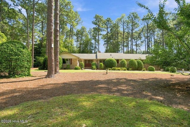55 Birdie Drive, Whispering Pines, NC 28327