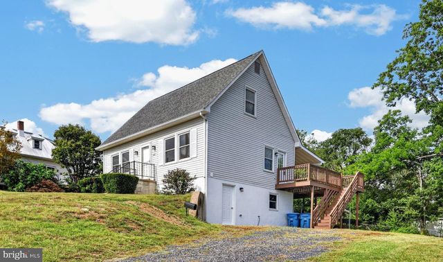 358 W SPRING ST, Woodstock, VA 22664
