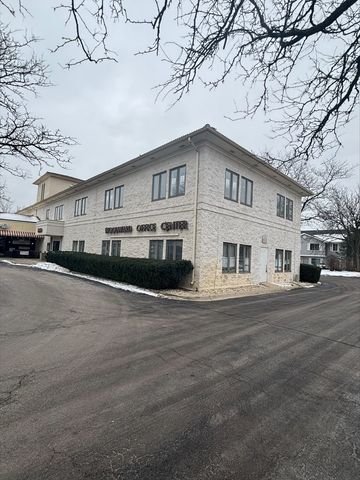 1999 75th Street 201, Woodridge, IL 60517