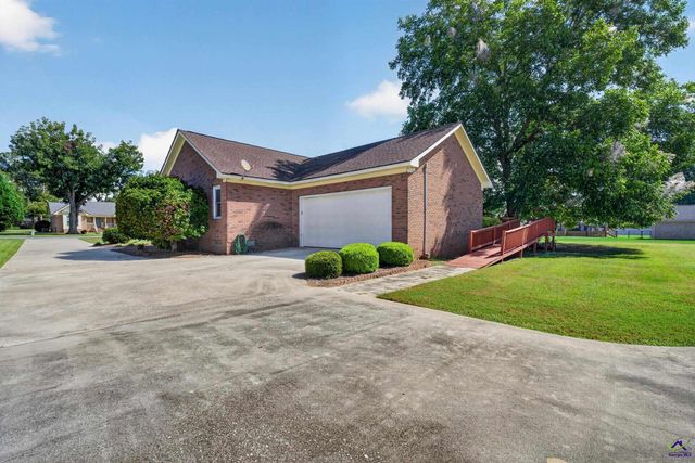 143 Hudson Way, Macon, GA 31216