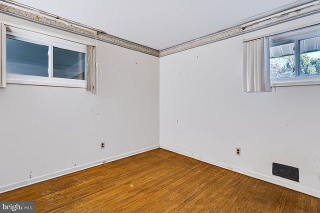 35 LANGDON RD, Burlington, NJ 08016