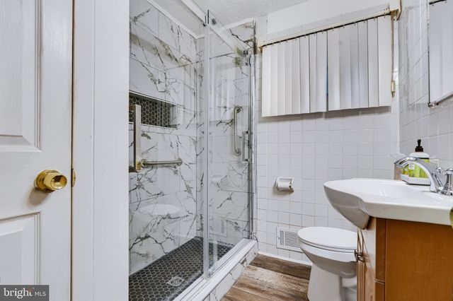 35 LANGDON RD, Burlington, NJ 08016