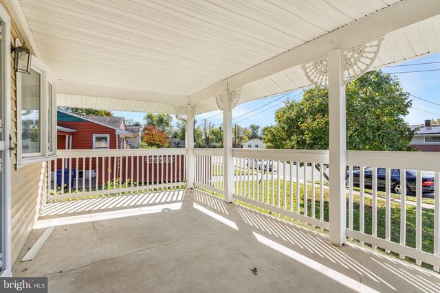 35 LANGDON RD, Burlington, NJ 08016