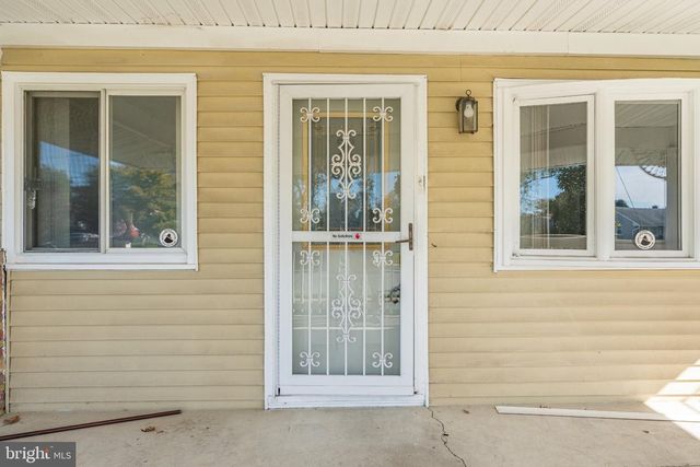 35 LANGDON RD, Burlington, NJ 08016