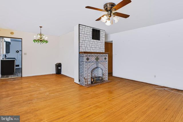 35 LANGDON RD, Burlington, NJ 08016