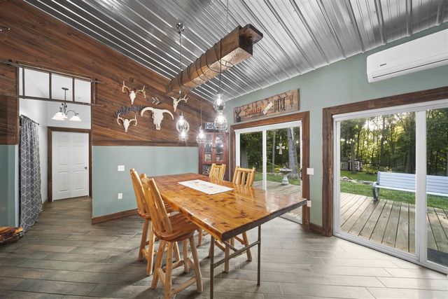 6635 E Chicago Road, Jonesville, MI 49250