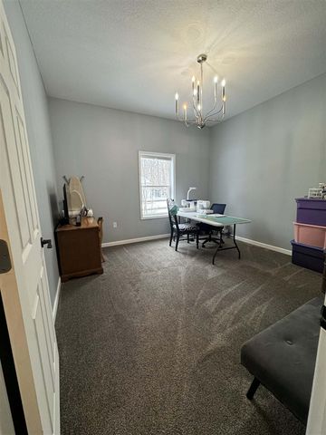 6635 E Chicago Road, Jonesville, MI 49250