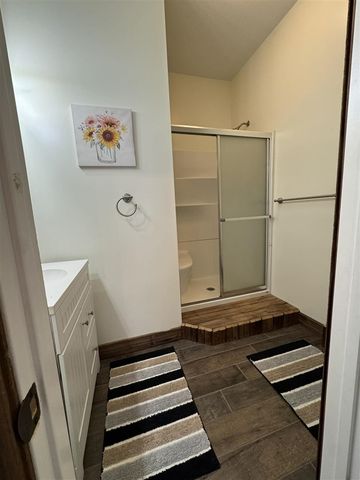 6635 E Chicago Road, Jonesville, MI 49250