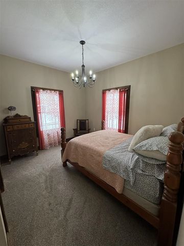 6635 E Chicago Road, Jonesville, MI 49250