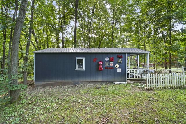6635 E Chicago Road, Jonesville, MI 49250