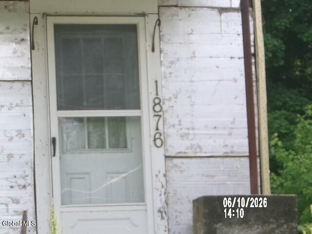 1876 New York 67, Valley Falls, NY 12185