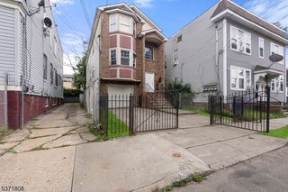56 Willoughby St, Newark City, NJ 07112