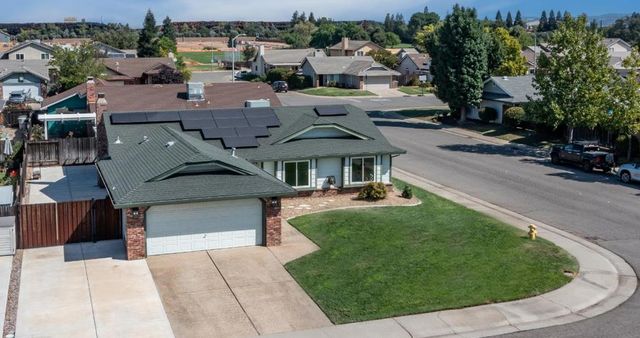 1800 Meadow Ln, Lincoln, CA 95648