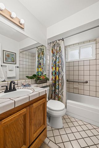 1800 Meadow Ln, Lincoln, CA 95648