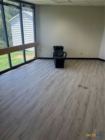 320 Greenview Drive, Temple, TX 76502
