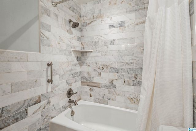 1505 BLIND BROOK LANE, Vestavia Hills, AL 35216